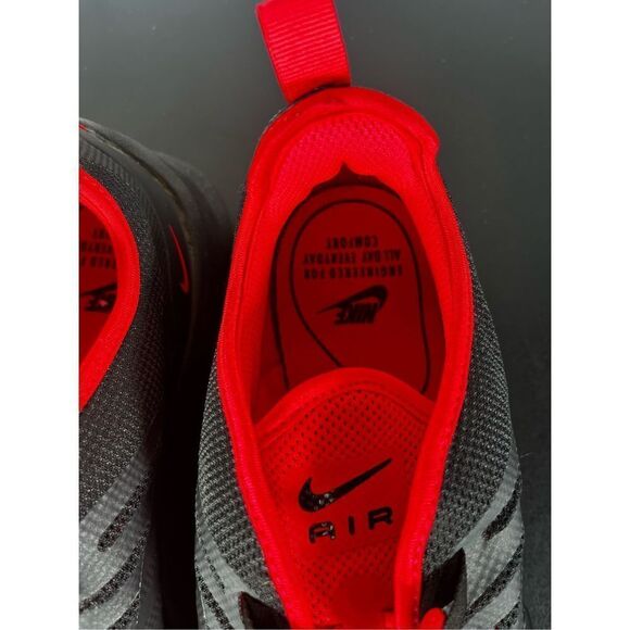 Nike air max axis sneakers main image 6